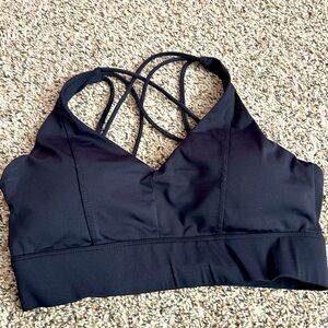 Black sports bra